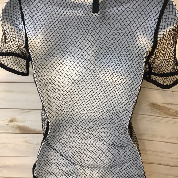 NEW! Victoria’s Secret Black Fishnet T-Shirt-XS/S - Picture 3 of 7